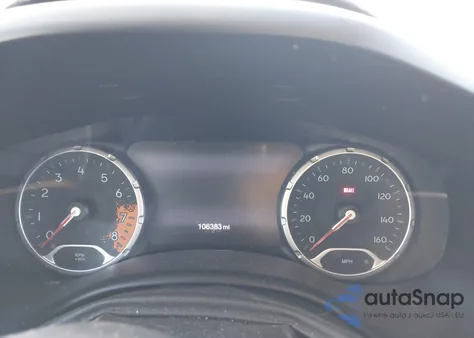 2018 Jeep Renegade Trailhawk 4X4 z USA, uszkodzony, nr VIN ZACCJBCB7JPH63647